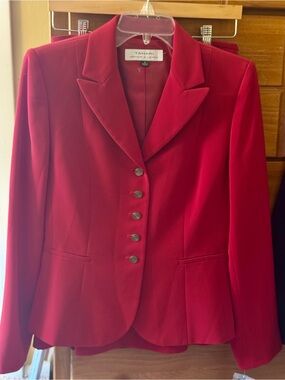 Tahari Red Women's Tailored Blazer & Skirt- Full Suit